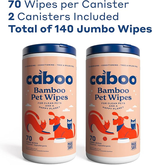 Natural deodorizing Hypoallergenic cleansing wipes for dogs and cats for the car
