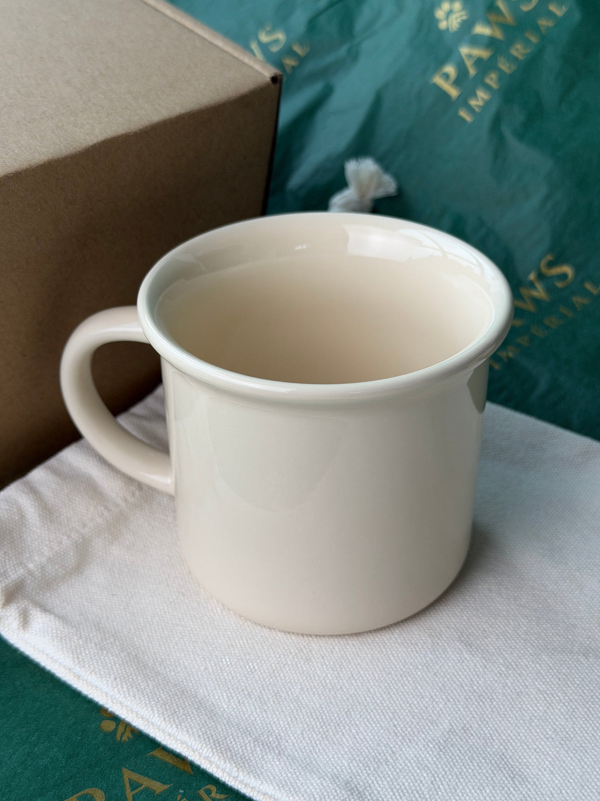Cream Adventure Box — photo 5